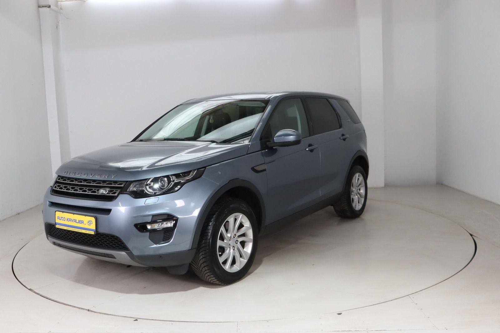 Fahrzeugabbildung Land Rover Discovery Sport 2.0 TD4 SE AWD
