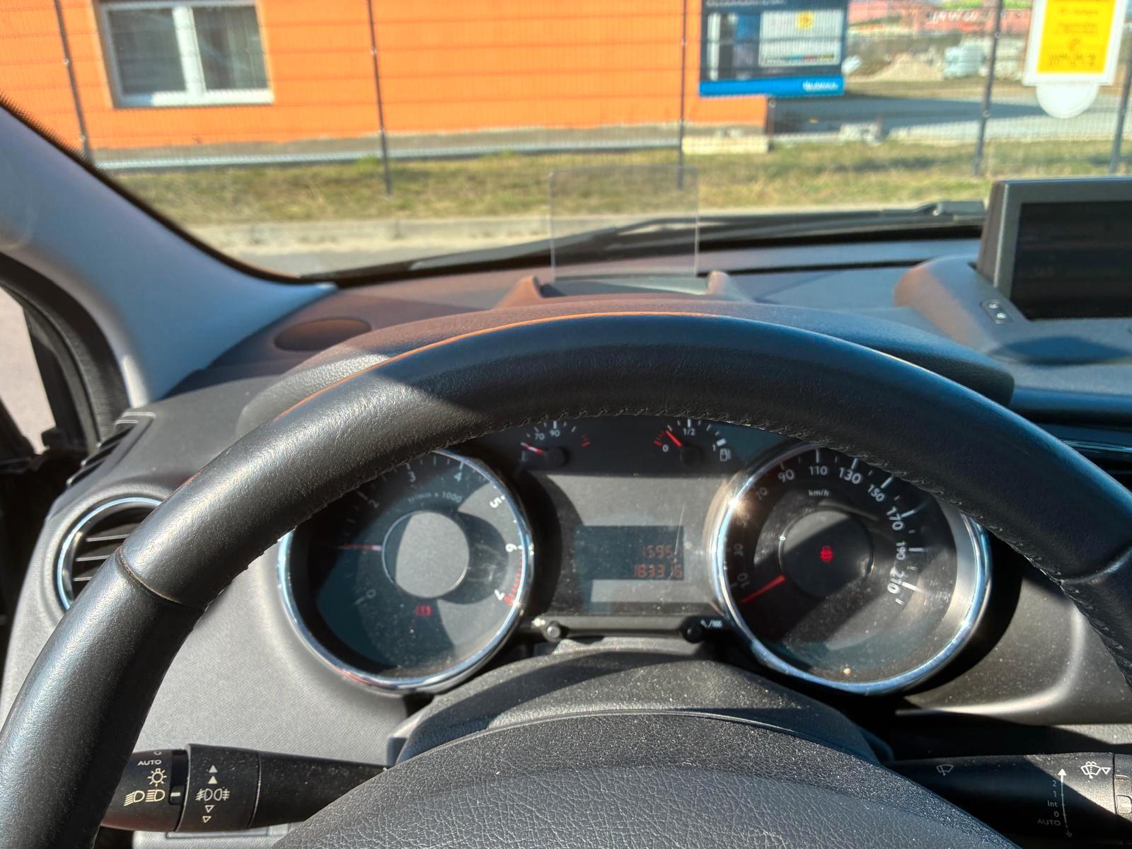 Peugeot 3008 2011 — photo 5