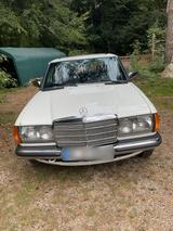 Mercedes-Benz Mercedes Benz 200, Baureihe W 123, Bj. 04.... - Mercedes-Benz 200 in Hamburg