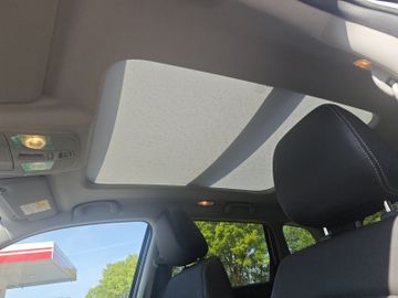 Fotografie des Suzuki Vitara 1.5 Comfort+ AGS Panoramadach*ALU*Kamera