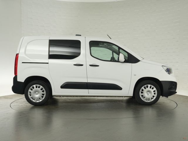 Combo E CARGO EDITION+NAVI+PARKPILOT HIN.+AHK+KE