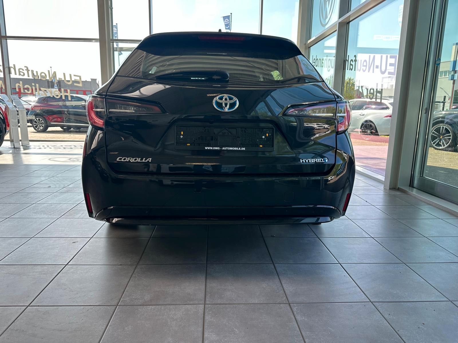 Fahrzeugabbildung Toyota Corolla Touring Sports Hybrid Basis