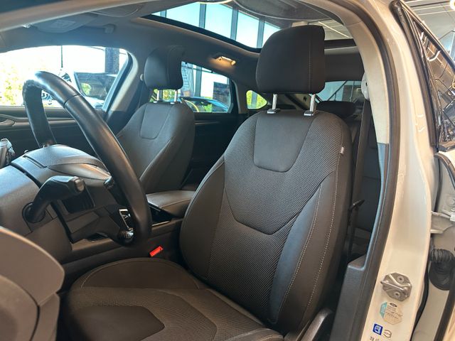 Ford Mondeo Lim *TEMPO*NAVI*KEYLESS*PANO*2-Zonen*
