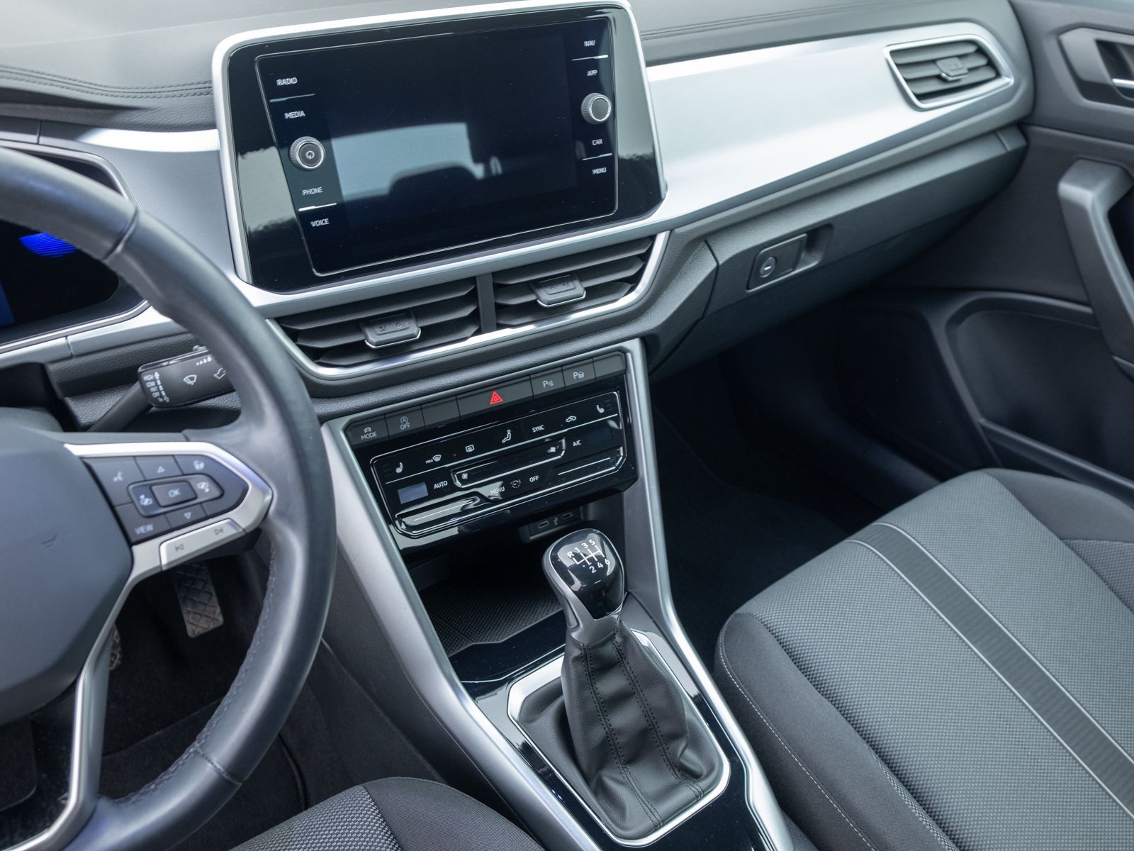 Volkswagen T-Roc - Bild 17