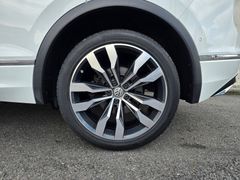VW Tiguan Highline 2.0 Bi TDI R-line Sportpaket
