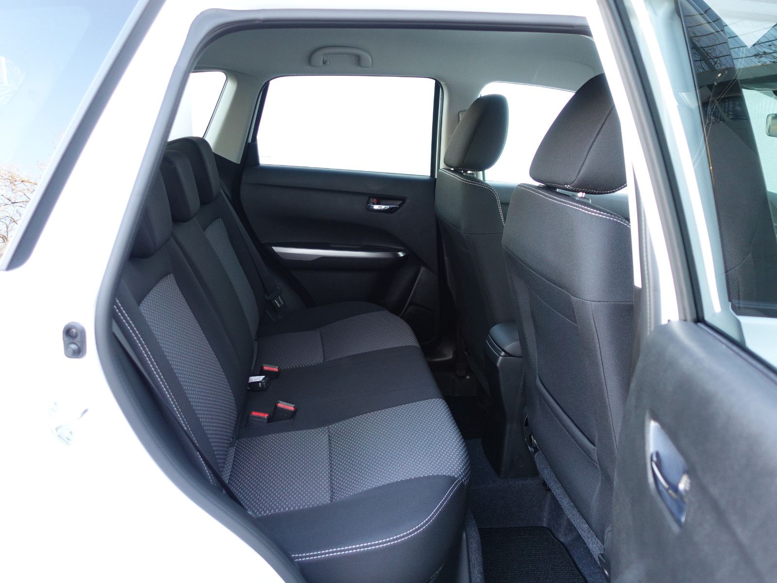 Fahrzeugabbildung Suzuki Vitara 1.4 Comfort 6-Stufen Automatik Navi,SHZ