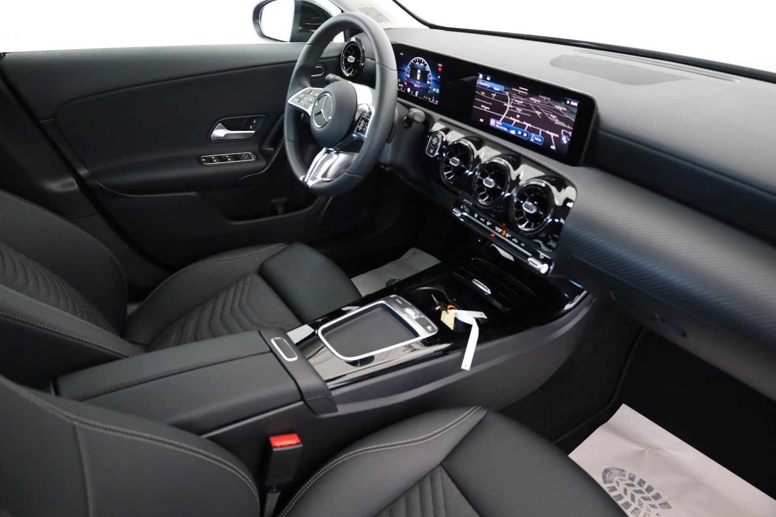 Fahrzeugabbildung Mercedes-Benz A 180 d, T.Leder,Navi,LED,SH,Kamera