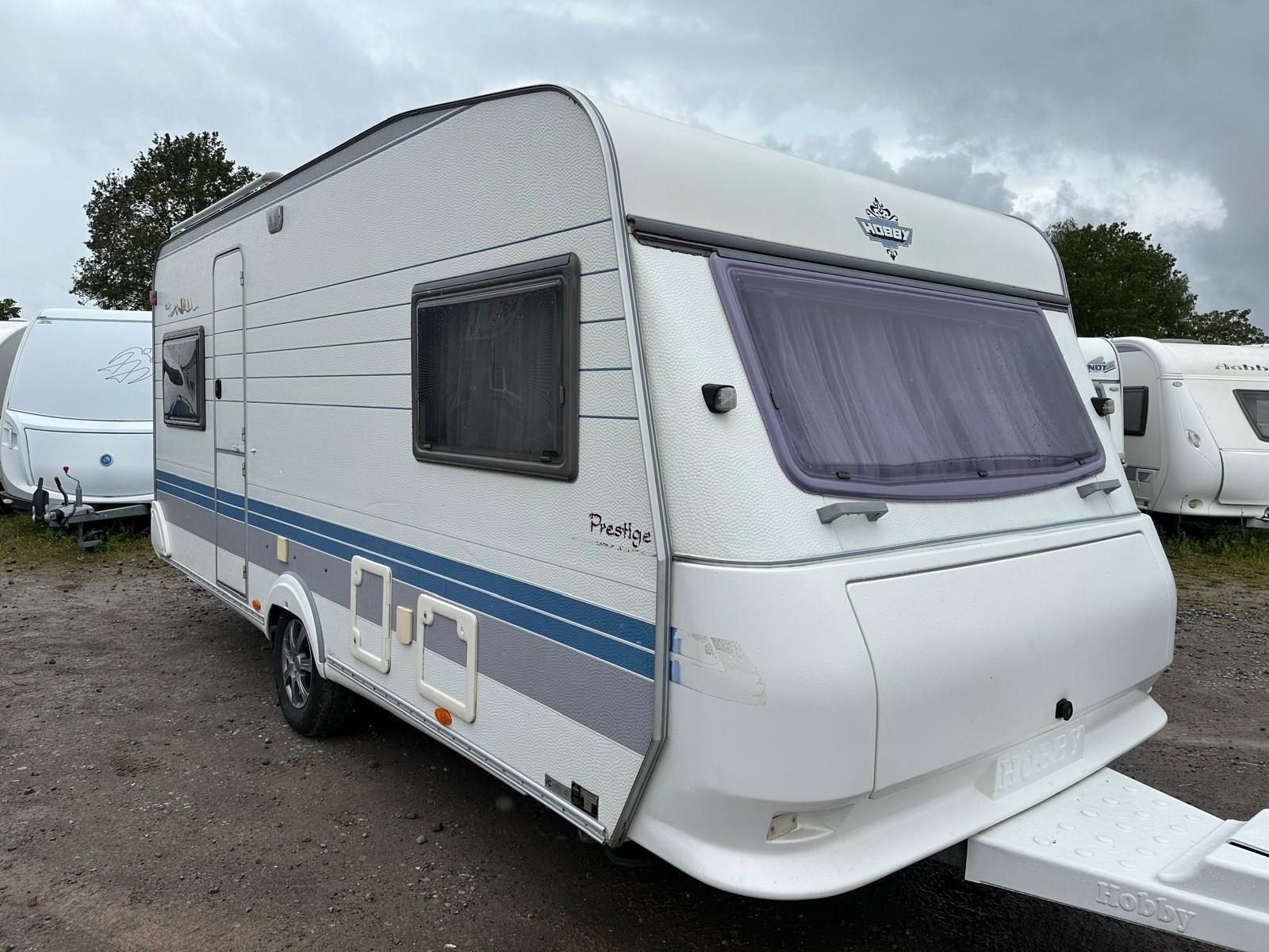 Hobby 495 UF prestige FESTBETT MOVER VORZELT 1350 KG