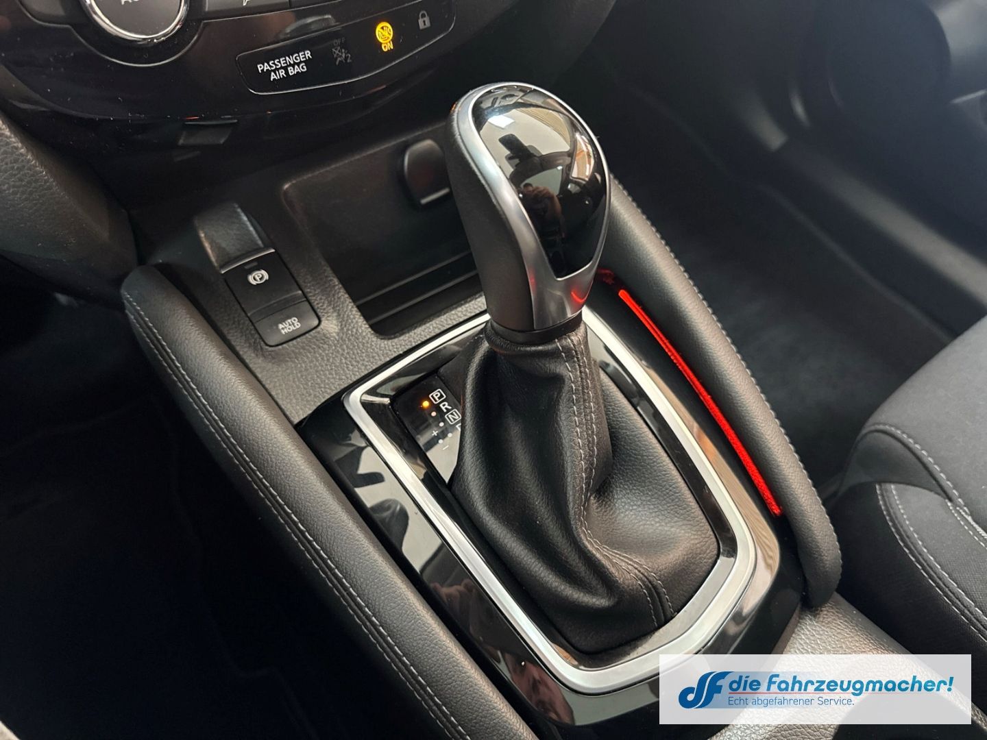 Fahrzeugabbildung Nissan Qashqai Zama Panorama Navi 360 Kamera Mehrzonenk