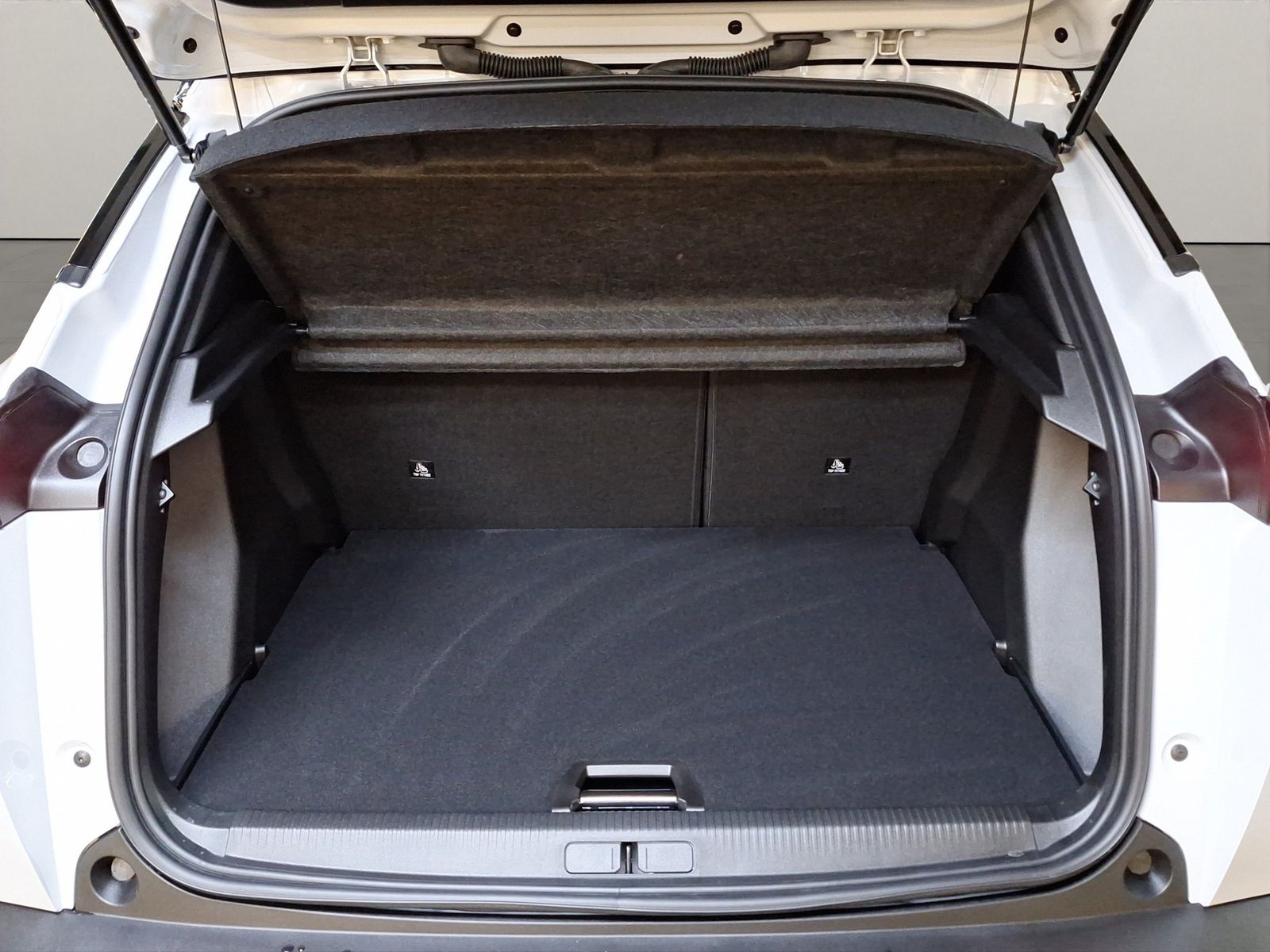 Peugeot 2008 - Bild 18