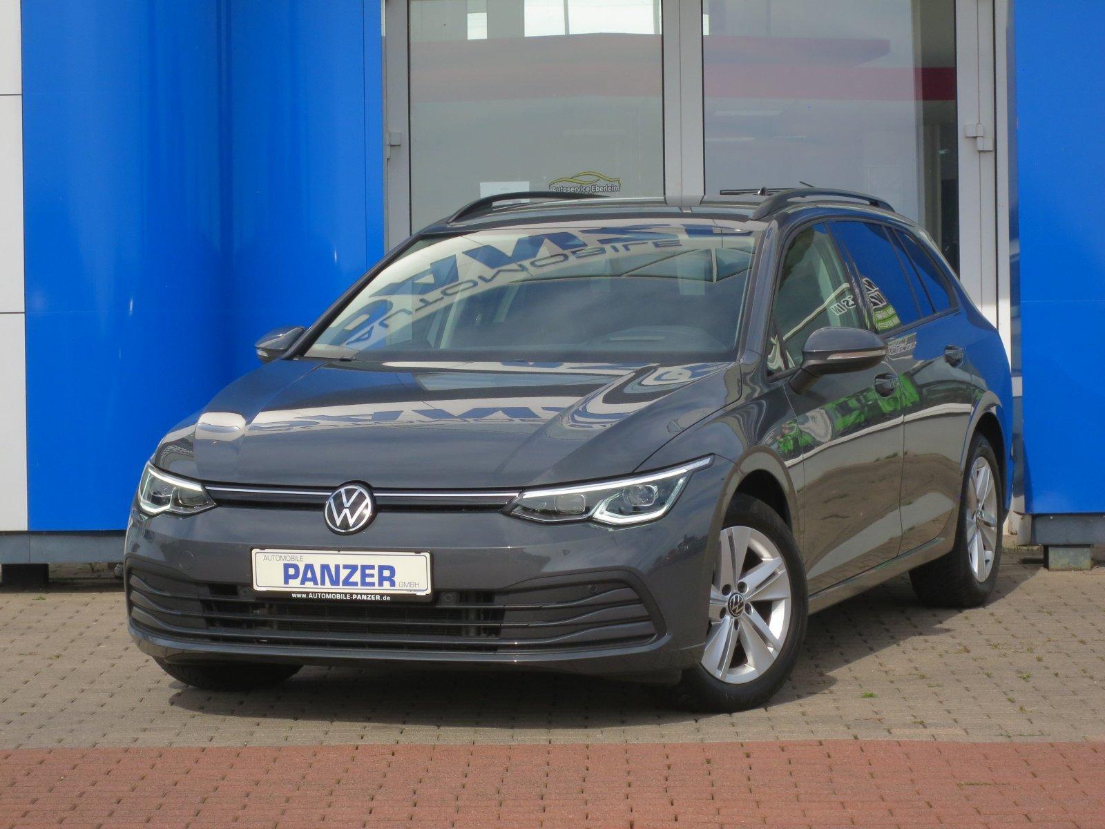 Volkswagen Golf VIII  1.0 eTSI Matrix HuD AHK Life OPF Mild