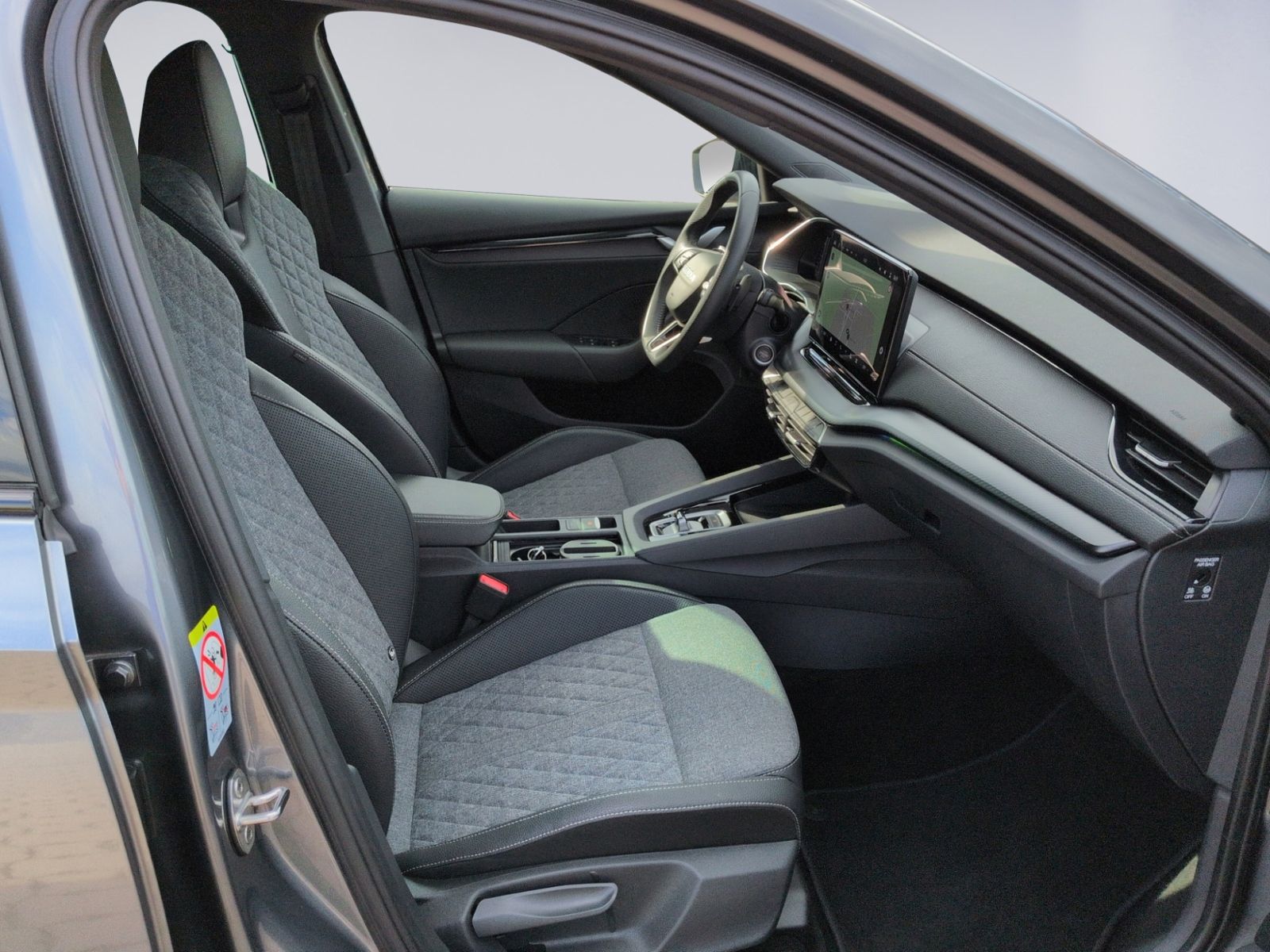 Octavia 1.5 TSI DSG Sportline KAMERA+NAVI+SHZ+