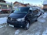 Volkswagen T5  Bus Caravelle 4Motion ATM Erst 30000 Km - gebrauchte VW T5 Transporter aus dem Jahr 2010