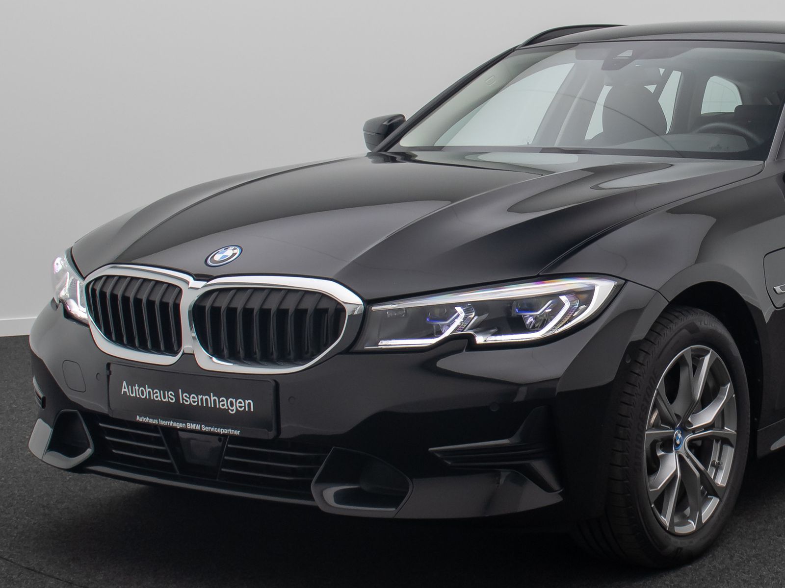 Fahrzeugabbildung BMW 320e xD Sport Line Kamera DAB Laser AHK Komfort