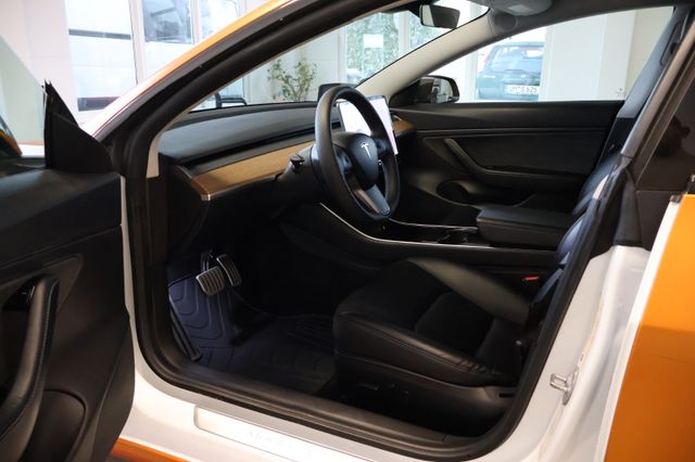 Tesla Model 3 Performance Dual AWD