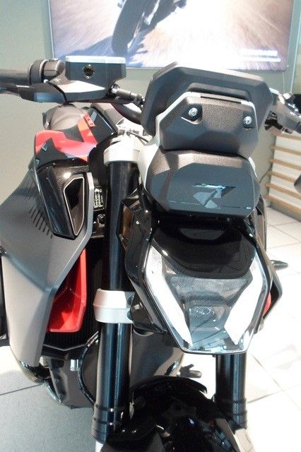 Fahrzeugabbildung BMW R1300R Option 719 Lagerfahrzeug