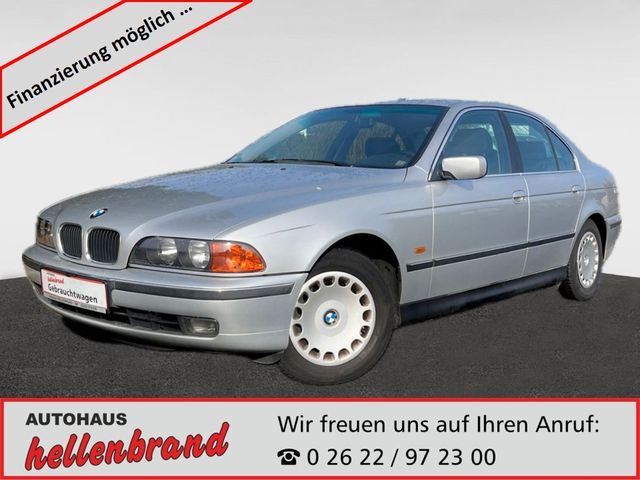 BMW 520i *Standheizung* KLIMA* SCHECKHEFT* TOP**