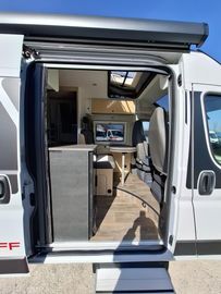 Sunlight Cliff X 600 8G Safety+ACC Digital Dieselhzg.