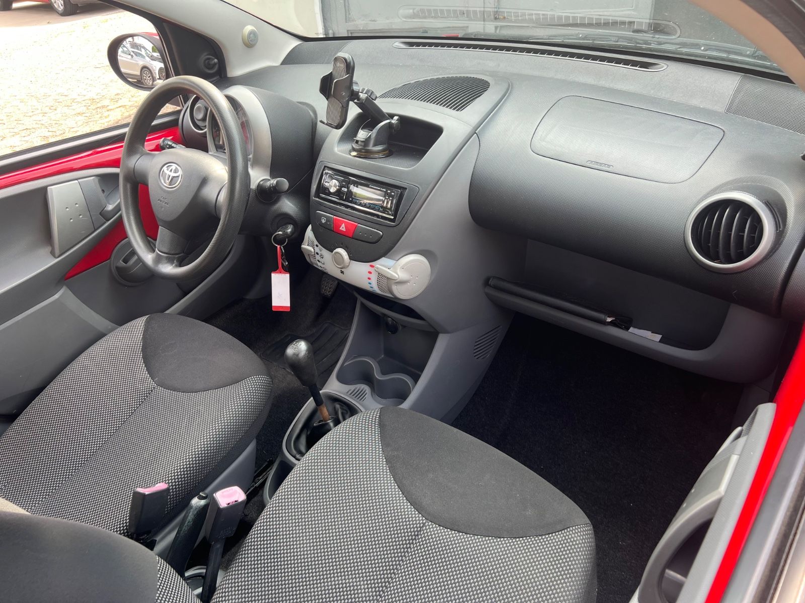 Fahrzeugabbildung Toyota Aygo AYGO *TÜV & ÖLWECHSEL NEU*