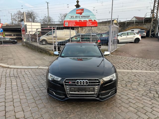 Audi S5 3.0  tronic quat /NAVI/XENO/SPORTSITZ/BANG Q