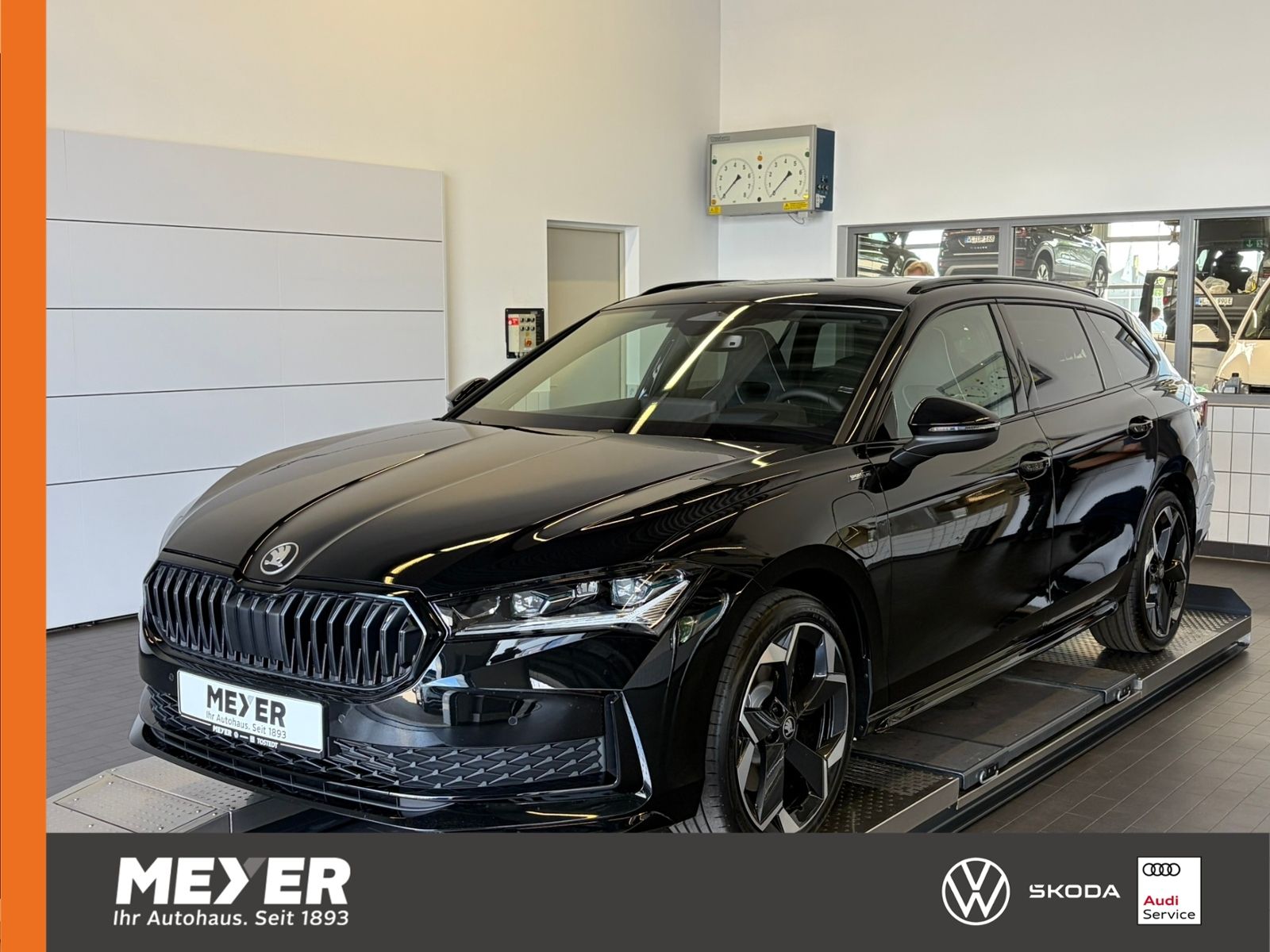 Fahrzeugabbildung SKODA Superb Combi  Sportline 1.5 TSI IV DSG *AHK,Navi