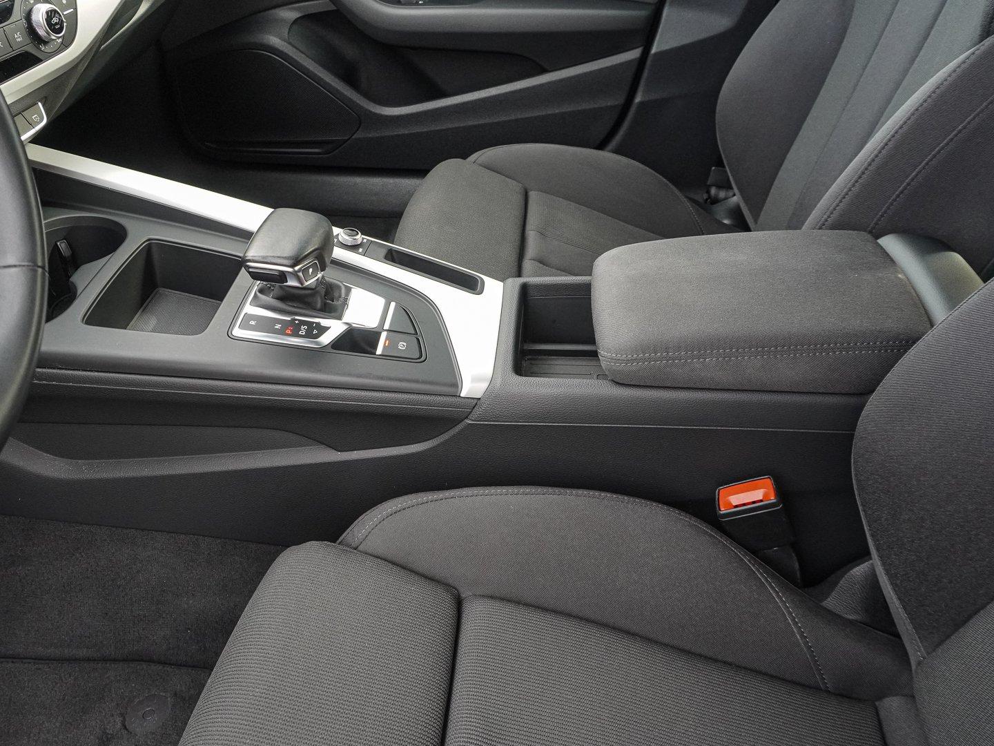 Audi A4 Avant 35 TFSI S tronic AHK ACC SHZ SPUR NAVI