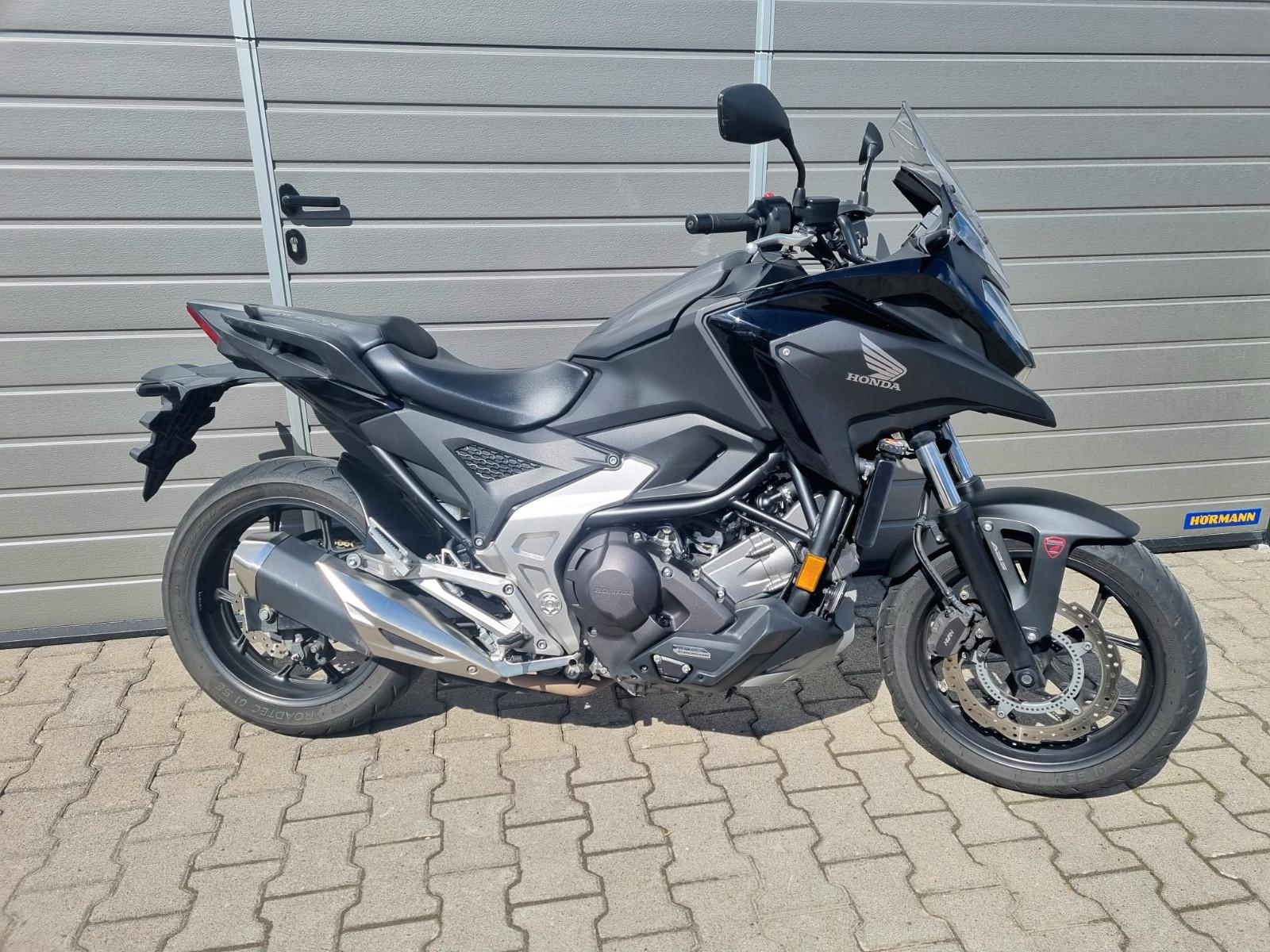 Honda NC 750 X DCT*1. Hand *Scheckheft*unfallfrei