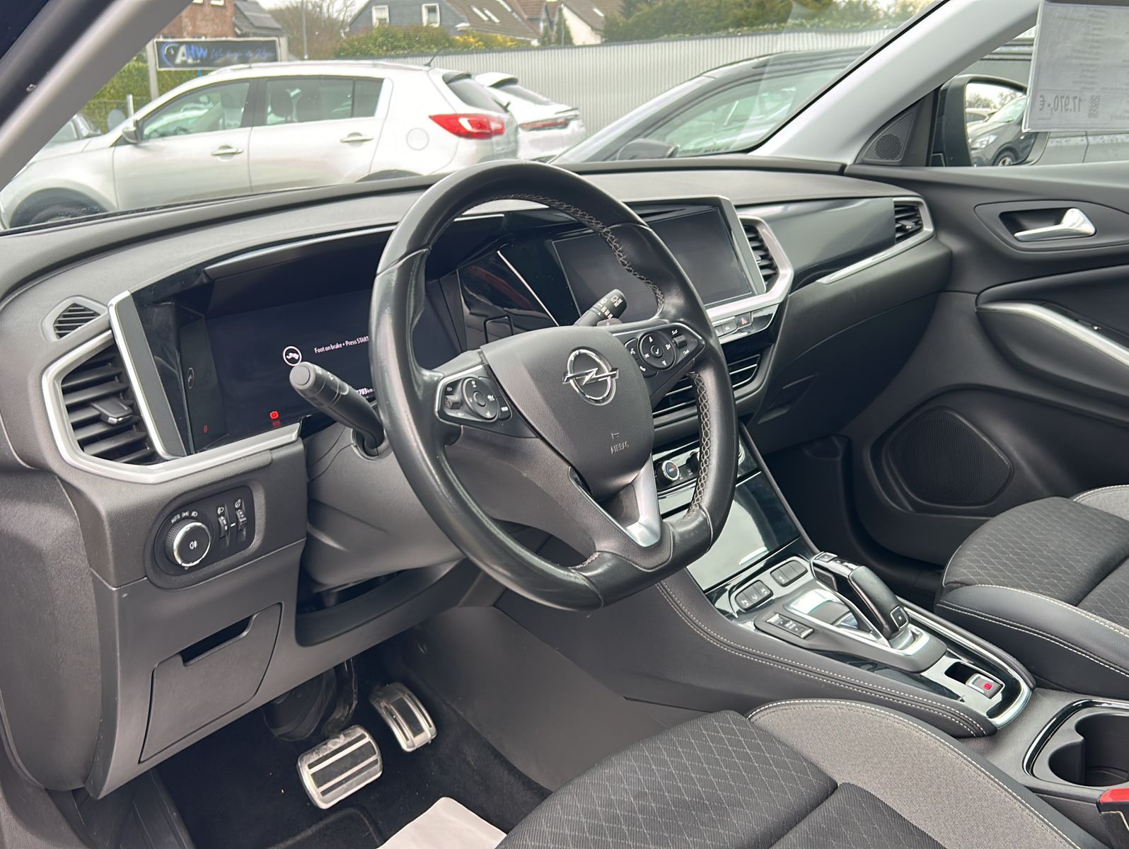 Fahrzeugabbildung Opel Grandland X 1,5 D GS Line