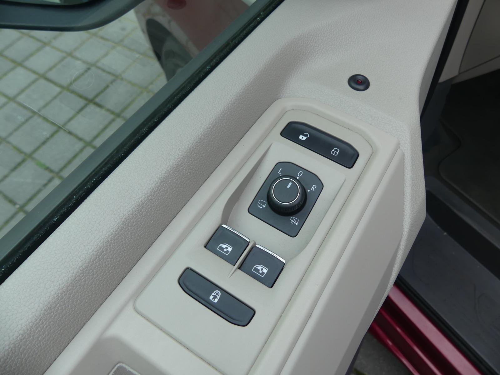 Volkswagen T7 Multivan 1.4 eHybrid Lang Life PANO/E-TÜREN/7