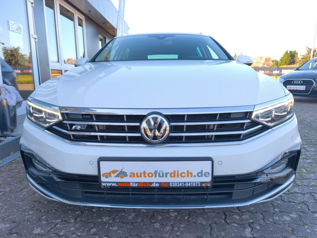 Volkswagen Passat Variant R-Line*4Mot*LED-Matri*Standh*DSG*
