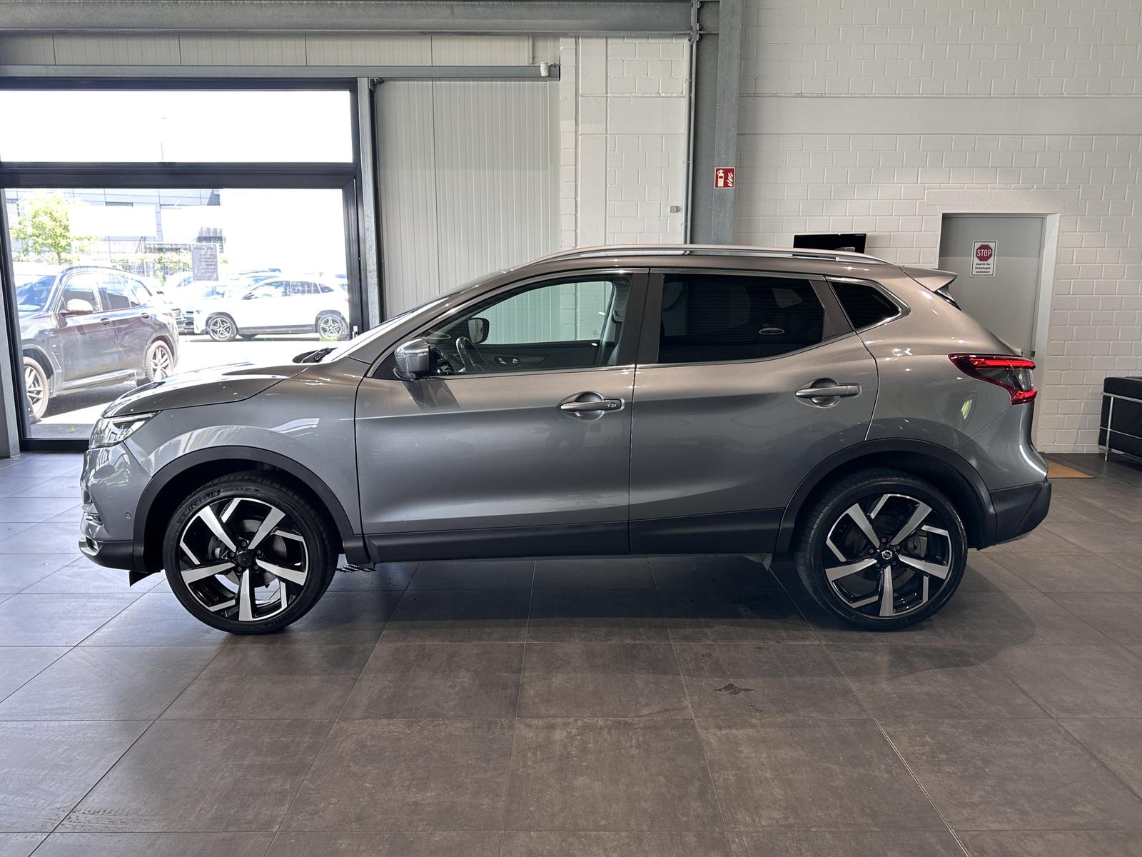 Nissan Qashqai *PANO, SPURHALTE, TOTWINKEL, 360GR.*