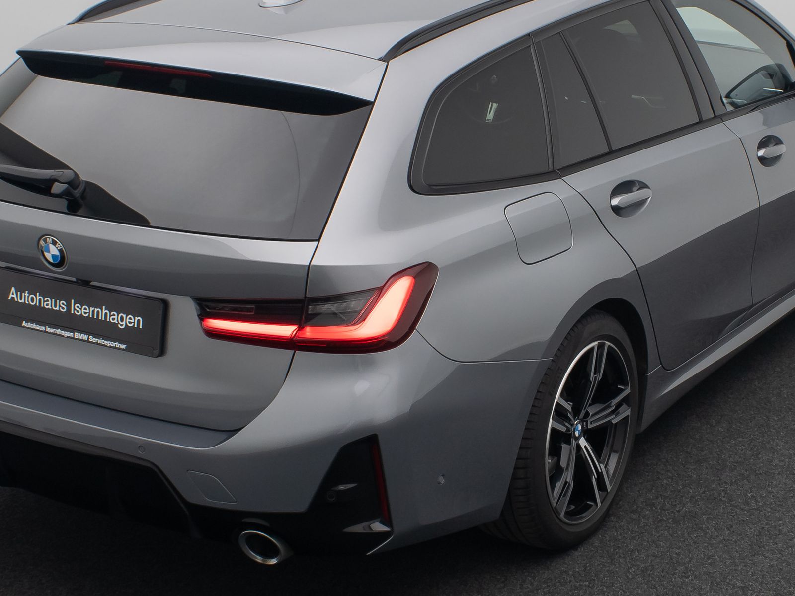 Fahrzeugabbildung BMW 320d M Sport HUD DAB Kamera HiFi Fernlic Komfort