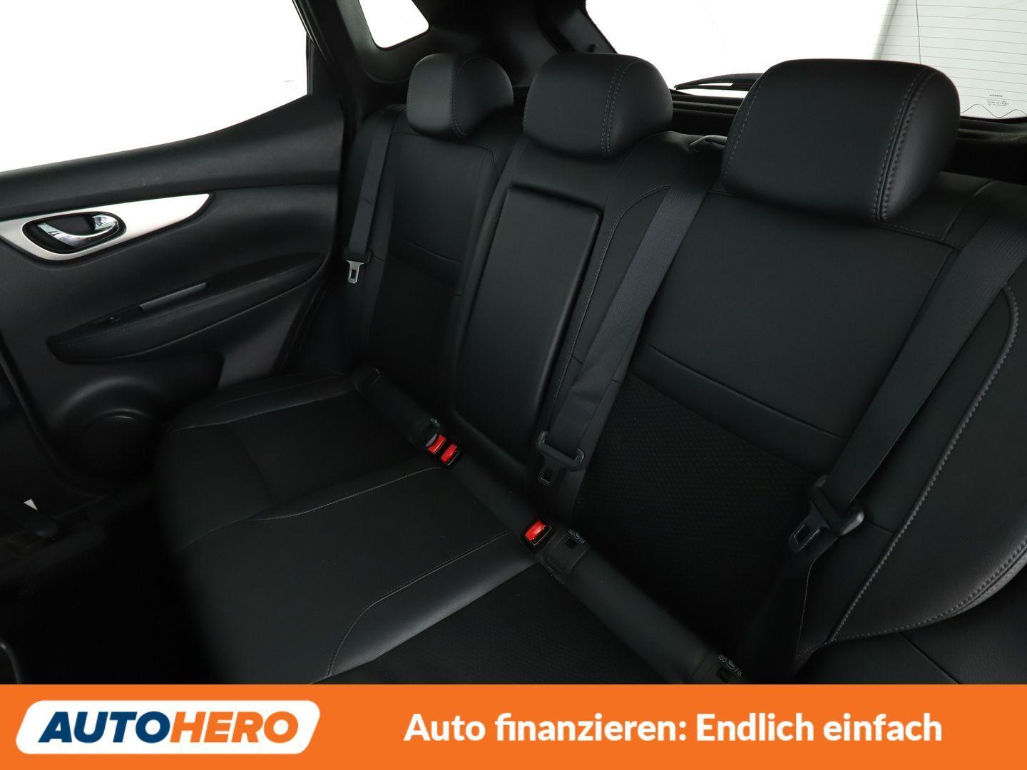 Nissan Qashqai 1.6 Business *NAVI*LED*TEMPO*CAM*PDC*SHZ