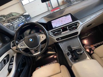 BMW 320 Touring  d xDrive Luxury Line *HUD*PANO*ACC*