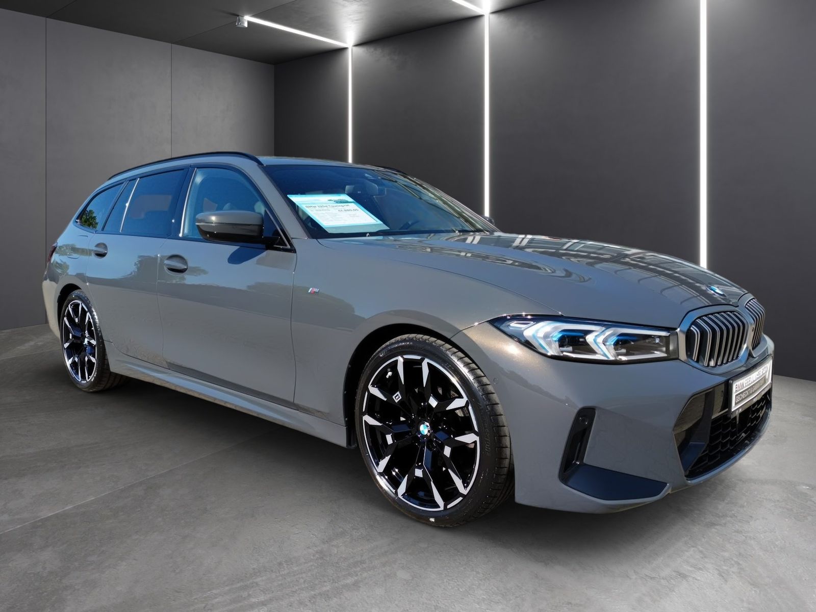 BMW 320d Touring M SPORTPAKET ANH.KUPPLUNG LIVE COCK foto 4