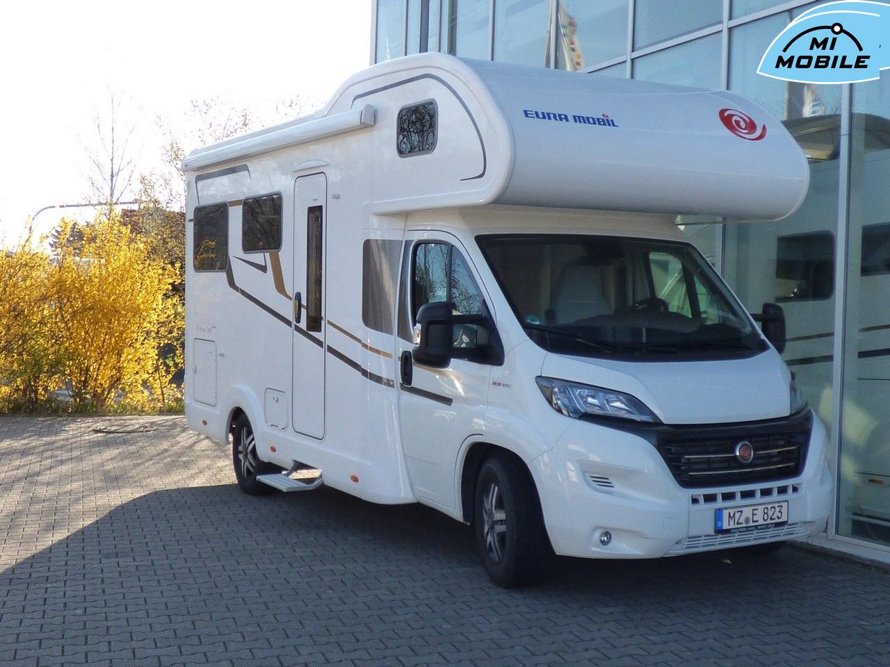 Fahrzeugabbildung Eura Mobil Activa ONE 650 HS *SCHAUSONNTAG 11-16 Uhr*