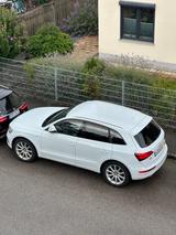 Audi Q5 2.0 TFSI HYBRID tiptronic quattro - - Audi Q5 mit Hybrid-Antrieb: 2.0
