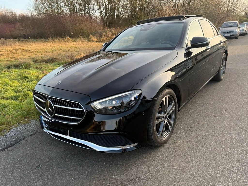 Image of Mercedes-Benz 220