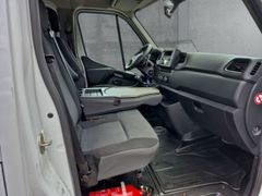 Fahrzeugabbildung Master III DoKa Pritsche Fahrgest. L3H1 3,5t