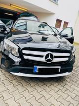 Mercedes-Benz GLA 200 d Activity Edition Activity Edition - Mercedes-Benz GLA 200 Gebrauchtwagen in Frankfurt