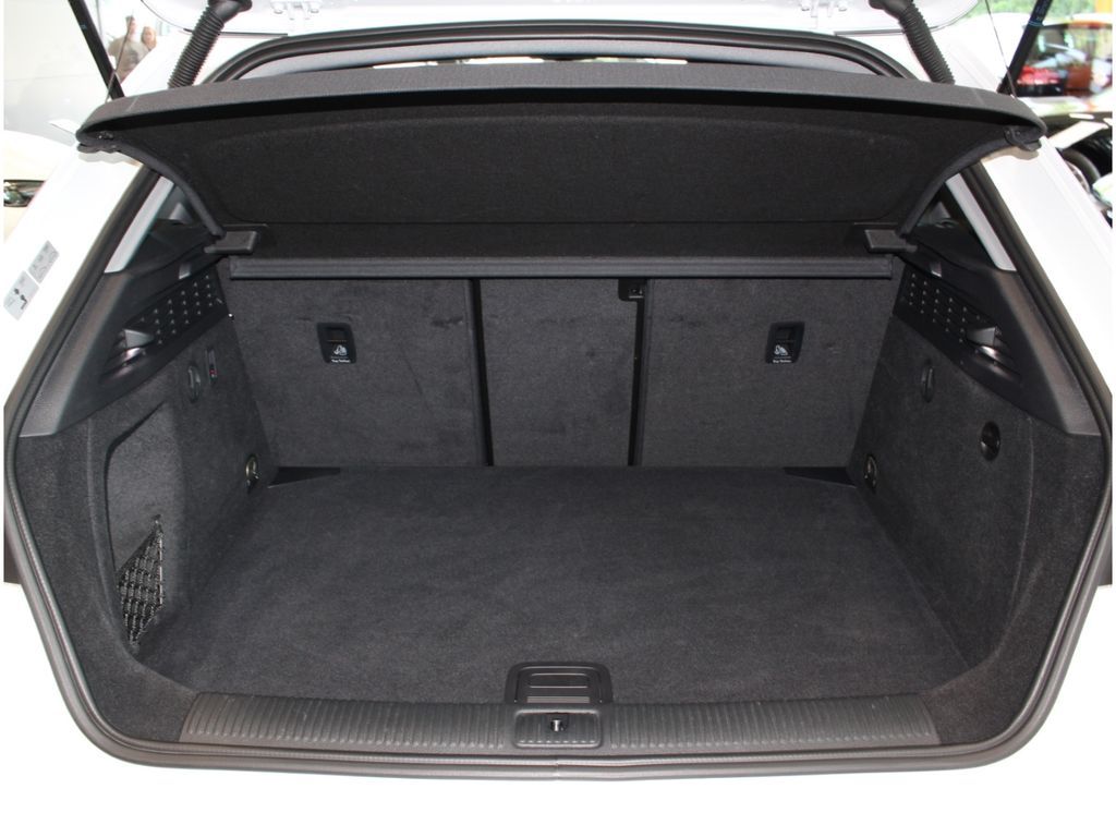 Fahrzeugabbildung Audi A3 Sportback 40 TFSI quattro S Line PNRM*LED*B&O