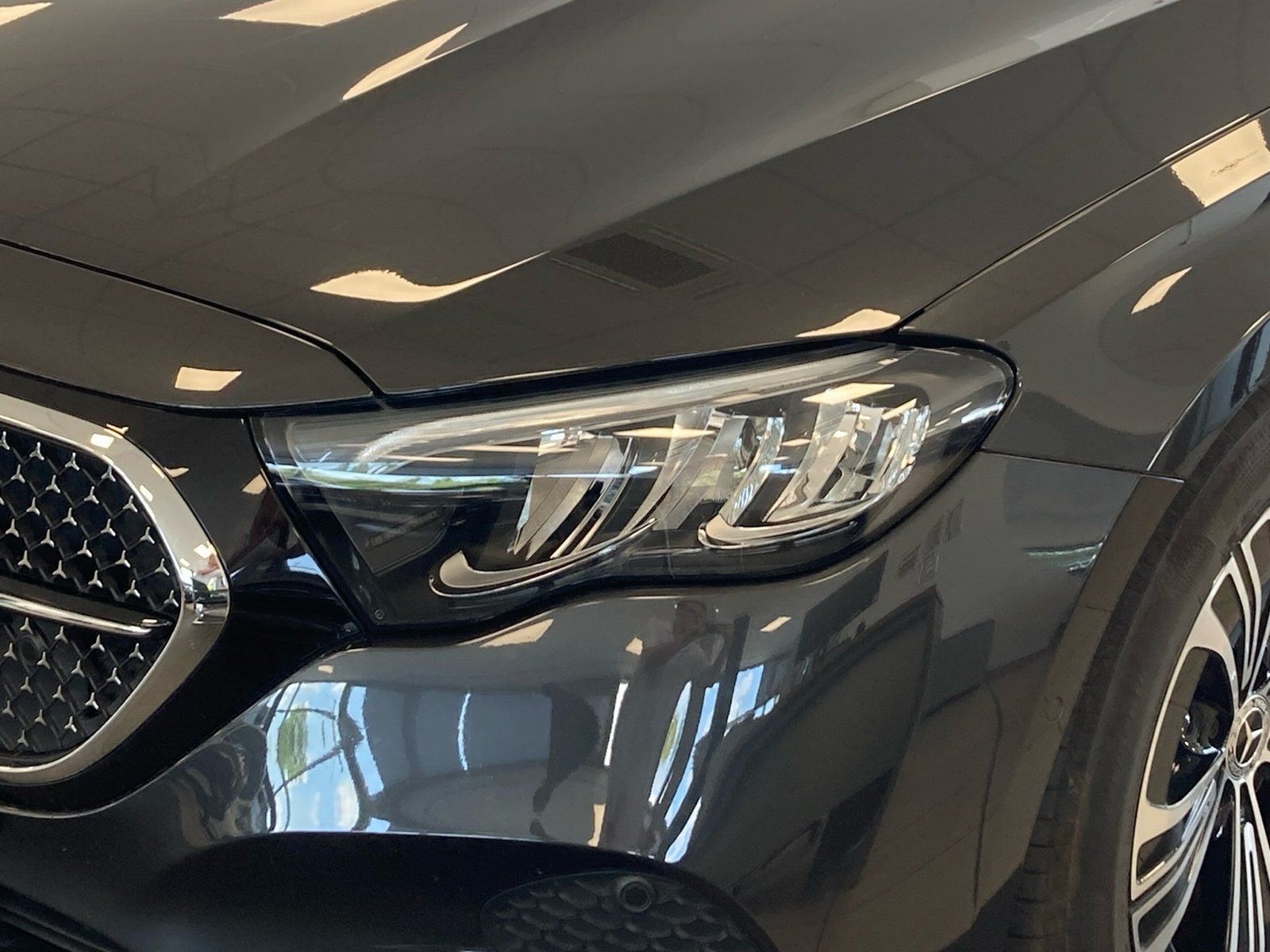Fahrzeugabbildung Mercedes-Benz E 200 Avantgarde*LED*Distronic*Totwinkel*LED*Kam