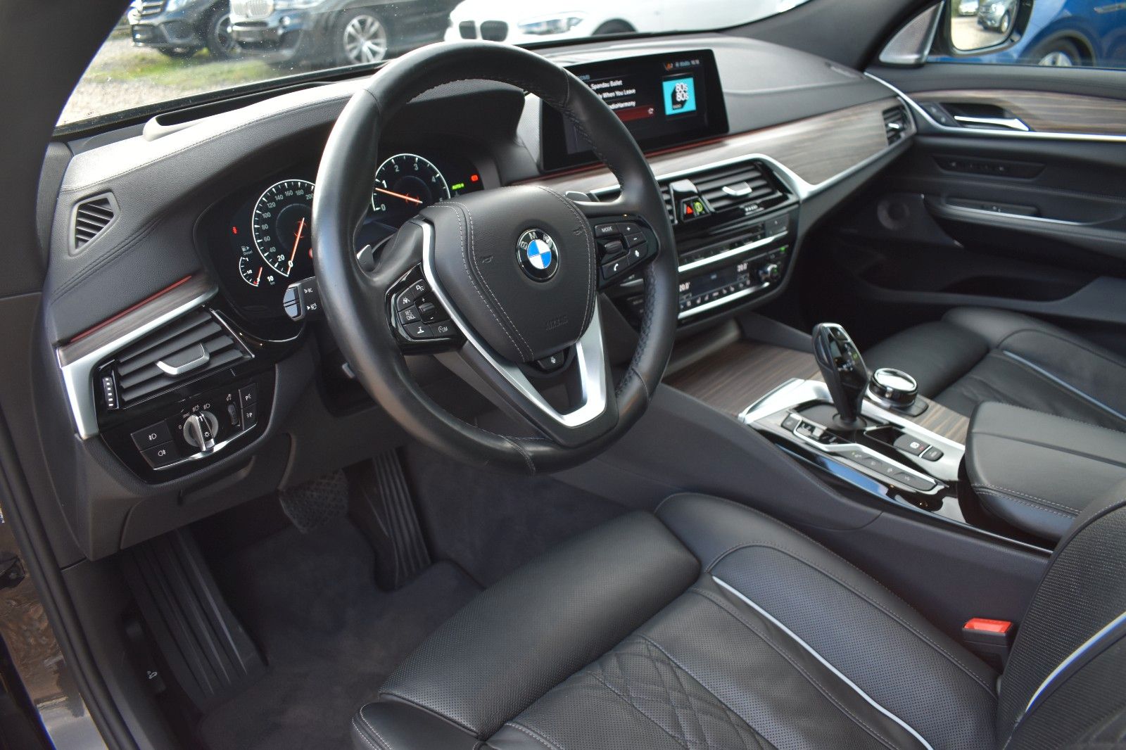 Fahrzeugabbildung BMW 630d GT xDrive Luxury Inegral Massage B&W Pan TV