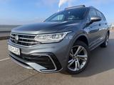 Volkswagen Tiguan Allspace 2.0 TDI*DSG*4M*R LINE*PAN*7xSITZ