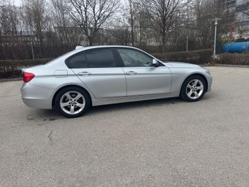 BMW 320 - 4