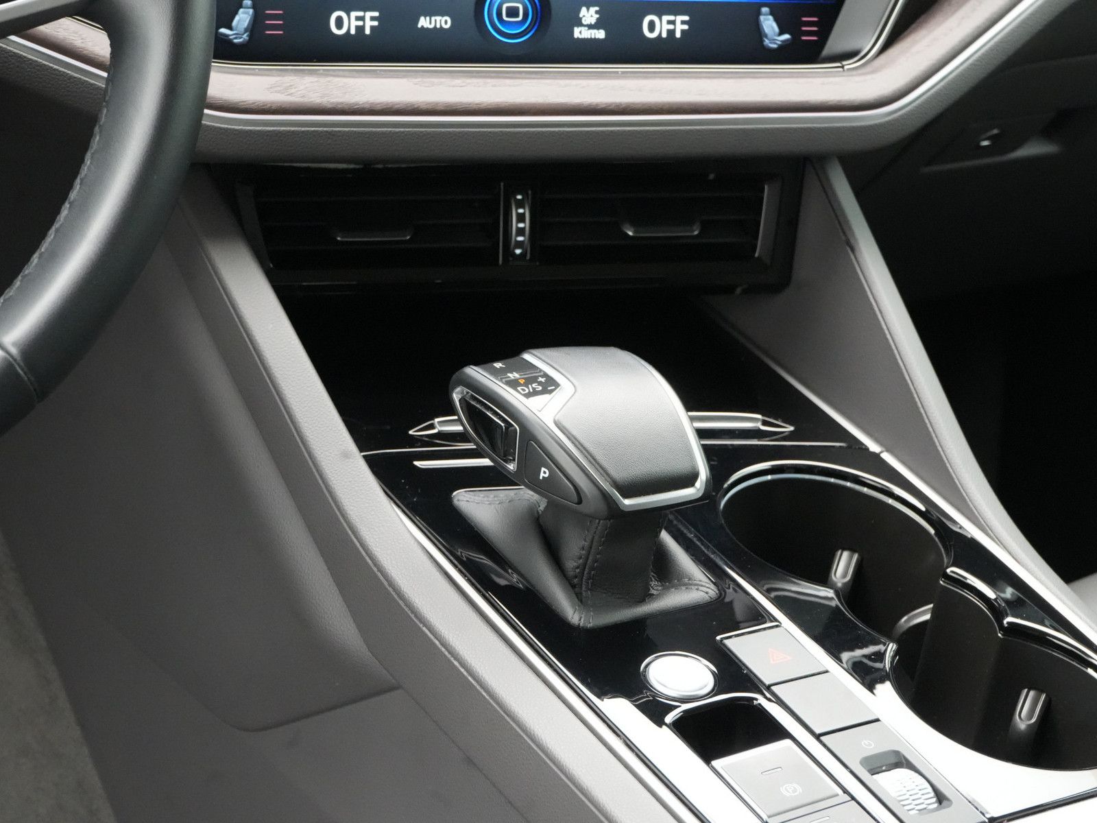 Volkswagen Touareg - Bild 12