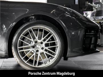 Porsche Panamera - 12