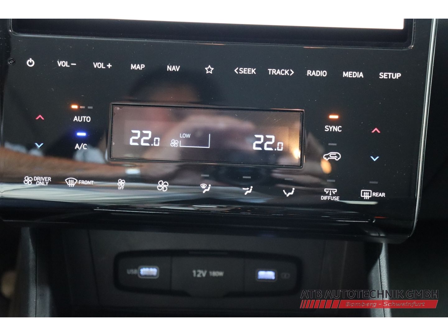 Fahrzeugabbildung Hyundai Tucson PHEV 1.6 T-GDi 4WD 97,8% SOH Funkions- /L