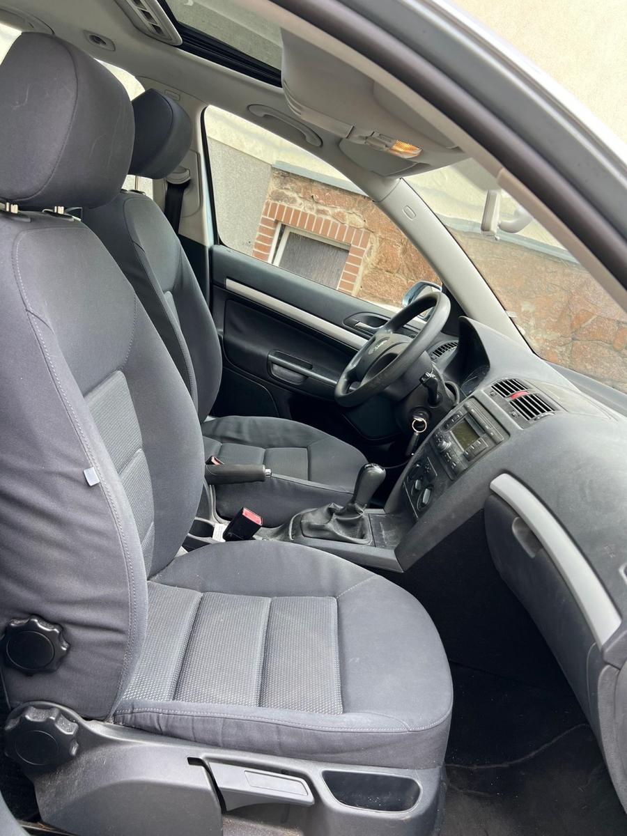 Skoda Octavia 2005 — photo 11