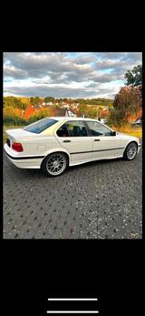 BMW E36 325i Limousine Oldtimer aus 1. Han... - BMW 325: E36 325i